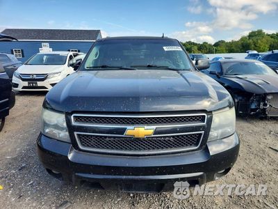 Piąte zdjęcie samochodu w środku: 2014 CHEVROLET SUBURBAN K1500 LT VIN:1GNSKJE76ER184112 - miniatura
