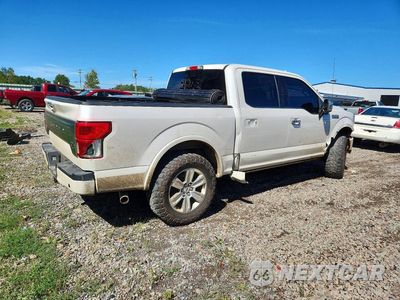 Trzecie zdjęcie samochodu z tyłu: 2019 FORD F150 SUPERCREW VIN:1FTEW1E54KFB31950 - miniatura
