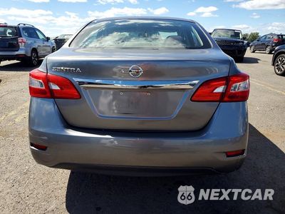 Zdjęcie 6 z 12 samochodu: 2016 NISSAN SENTRA S VIN:3N1AB7AP6GY237386 - miniatura