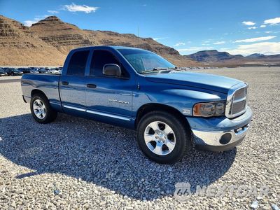 Czwarte zdjęcie samochodu z boku: 2005 DODGE RAM PICKUP 1500 VIN:1D7HA18D65S108251 - miniatura