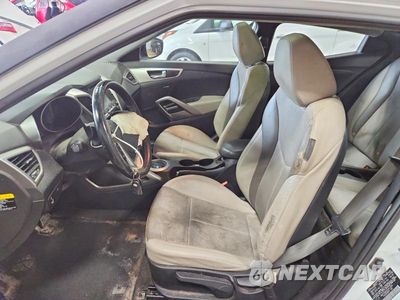 Zdjęcie 7 z 14 samochodu: 2014 HYUNDAI VELOSTER BASE VIN:KMHTC6AD2EU211950 - miniatura
