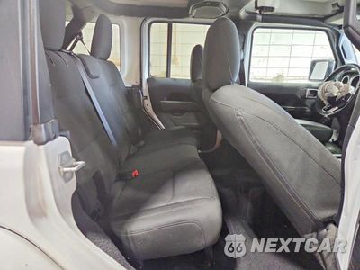 Zdjęcie 11 z 13 samochodu: 2018 JEEP WRANGLER UNLIMITED SAHARA VIN:1C4HJXEGXJW173585 - miniatura