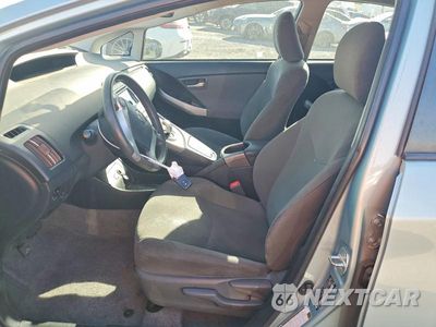 Zdjęcie 7 z 13 samochodu: 2013 TOYOTA PRIUS TWO VIN:JTDKN3DU0D5604309 - miniatura