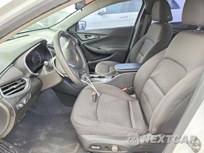 Zdjęcie 7 z 12 samochodu: 2019 CHEVROLET MALIBU LT VIN:1G1ZD5ST0KF144267 - miniatura