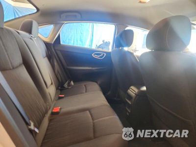 Zdjęcie 10 z 12 samochodu: 2018 NISSAN SENTRA SV VIN:3N1AB7AP2JY249574 - miniatura