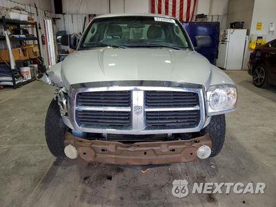 Piąte zdjęcie samochodu w środku: 2005 DODGE DAKOTA SLT VIN:1D7HW42N05S315500 - miniatura