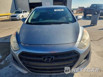Piąte zdjęcie samochodu w środku: 2016 HYUNDAI ELANTRA GT BASE VIN:KMHD35LH7GU300219 - miniatura