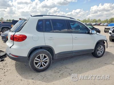 Trzecie zdjęcie samochodu z tyłu: 2016 VOLKSWAGEN TIGUAN S/SE/SEL/R-LINE VIN:WVGAV7AX4GW534714 - miniatura