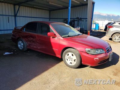 Czwarte zdjęcie samochodu z boku: 2001 HONDA ACCORD EX VIN:1HGCG16541A057431 - miniatura