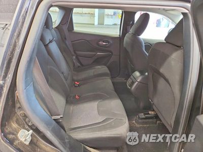 Zdjęcie 11 z 13 samochodu: 2020 JEEP CHEROKEE LATITUDE VIN:1C4PJLCB1LD645411 - miniatura