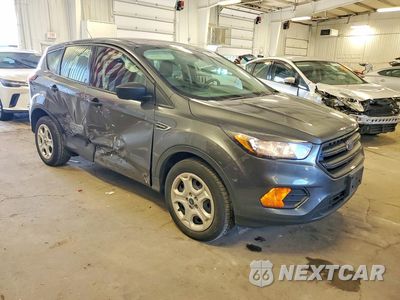 Czwarte zdjęcie samochodu z boku: 2019 FORD ESCAPE S VIN:1FMCU0F72KUA63419 - miniatura