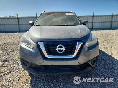 Piąte zdjęcie samochodu w środku: 2019 NISSAN KICKS SV VIN:3N1CP5CU3KL519864 - miniatura