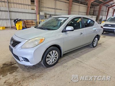 2012 NISSAN VERSA 1.6 S 3N1CN7AP0CL940330 - główne zdjęcie licytacji z USA - miniatura