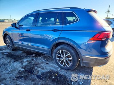 Drugie zdjęcie samochodu z przodu: 2018 VOLKSWAGEN TIGUAN SE VIN:3VV3B7AX0JM003878 - miniatura