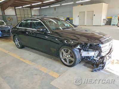 Czwarte zdjęcie samochodu z boku: 2017 MERCEDES-BENZ E 300 VIN:WDDZF4JB4HA185095 - miniatura