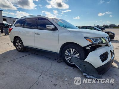 Czwarte zdjęcie samochodu z boku: 2019 NISSAN PATHFINDER SL VIN:5N1DR2MN1KC612729 - miniatura
