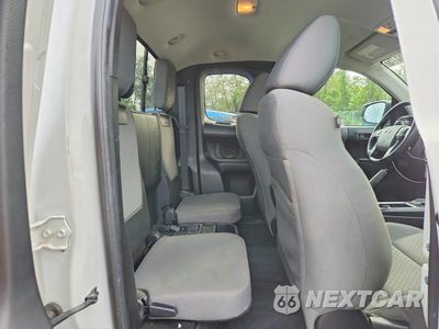 Zdjęcie 10 z 12 samochodu: 2021 TOYOTA TACOMA SR VIN:3TYSX5EN0MT010041 - miniatura