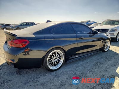 Trzecie zdjęcie samochodu z tyłu: 2018 BMW M4 VIN:WBS4Y9C56JAC88121 - miniatura