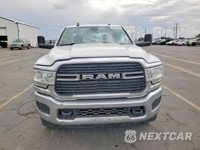 Piąte zdjęcie samochodu w środku: 2019 RAM 2500 BIG HORN VIN:3C6UR5JL9KG680063 - miniatura