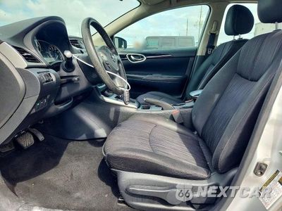 Zdjęcie 7 z 13 samochodu: 2018 NISSAN SENTRA SV VIN:3N1AB7AP2JL656548 - miniatura