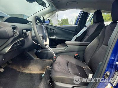 Zdjęcie 7 z 12 samochodu: 2017 TOYOTA PRIUS TWO VIN:JTDKBRFU4H3047916 - miniatura