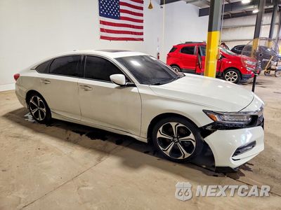 Czwarte zdjęcie samochodu z boku: 2018 HONDA ACCORD TOURING VIN:1HGCV2F90JA006703 - miniatura