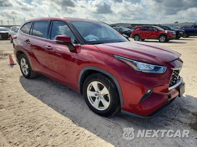Czwarte zdjęcie samochodu z boku: 2020 TOYOTA HIGHLANDER LE VIN:5TDZZRAH8LS011061 - miniatura