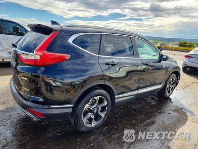 Trzecie zdjęcie samochodu z tyłu: 2018 HONDA CR-V TOURING VIN:7FARW2H98JE067974 - miniatura