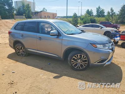 Czwarte zdjęcie samochodu z boku: 2017 MITSUBISHI OUTLANDER SE VIN:JA4AD3A3XHZ022785 - miniatura