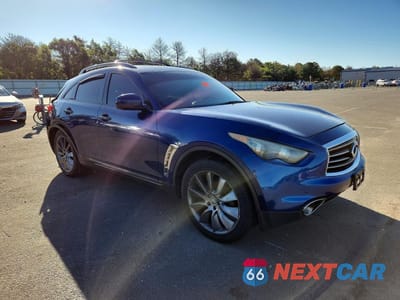 Czwarte zdjęcie samochodu z boku: 2012 INFINITI FX35 BASE VIN:JN8AS1MW7CM150319 - miniatura