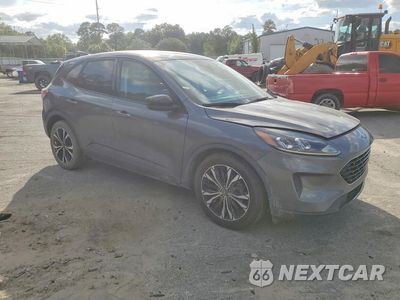 Czwarte zdjęcie samochodu z boku: 2021 FORD ESCAPE SE VIN:1FMCU0G66MUB20486 - miniatura