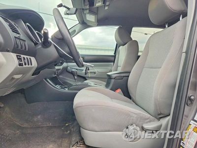 Zdjęcie 7 z 13 samochodu: 2012 TOYOTA TACOMA DOUBLE CAB VIN:5TFJX4GN0CX013299 - miniatura