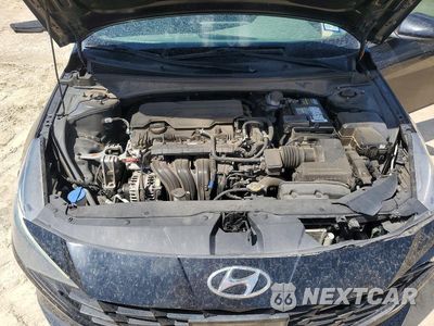 Zdjęcie 11 z 12 samochodu: 2022 HYUNDAI ELANTRA SE VIN:5NPLL4AG8NH061730 - miniatura
