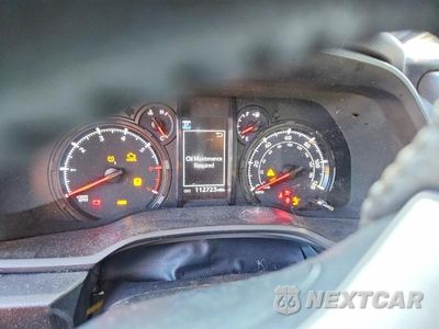 Zdjęcie 9 z 13 samochodu: 2020 TOYOTA 4RUNNER SR5 PREMIUM VIN:JTEBU5JR4L5774410 - miniatura