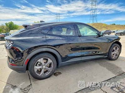 Trzecie zdjęcie samochodu z tyłu: 2023 FORD MUSTANG MACH-E SELECT VIN:3FMTK1S59PMA84229 - miniatura