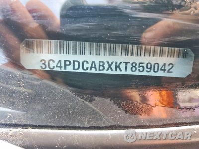 Zdjęcie 12 z 12 samochodu: 2019 DODGE JOURNEY SE VIN:3C4PDCABXKT859042 - miniatura