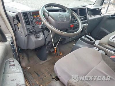 Zdjęcie 8 z 13 samochodu: 2012 ISUZU NRR BOX TRUCK VIN:JALE5W163C7300008 - miniatura
