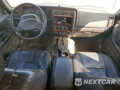 Zdjęcie 8 z 13 samochodu: 2000 JEEP CHEROKEE LIMITED VIN:1J4FF68SXYL201619 - miniatura