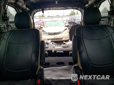 Zdjęcie 10 z 13 samochodu: 2023 TOYOTA SIENNA LE VIN:5TDKSKFC8PS092627 - miniatura