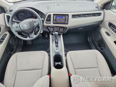 Zdjęcie 8 z 13 samochodu: 2016 HONDA HR-V LX VIN:3CZRU5H3XGM724402 - miniatura