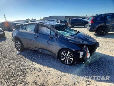Czwarte zdjęcie samochodu z boku: 2022 NISSAN VERSA SV VIN:3N1CN8EV4NL864886 - miniatura