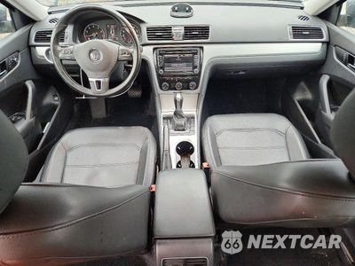 Zdjęcie 8 z 12 samochodu: 2013 VOLKSWAGEN PASSAT SE VIN:1VWBH7A32DC107748 - miniatura