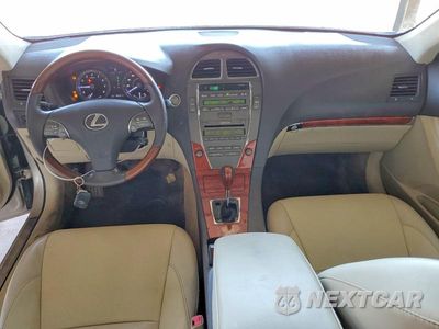 Zdjęcie 8 z 12 samochodu: 2011 LEXUS ES 350 VIN:JTHBK1EG9B2421123 - miniatura