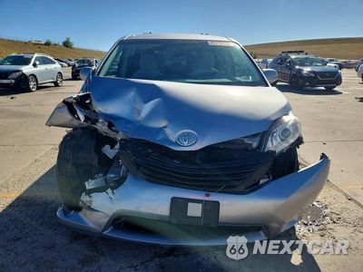 Piąte zdjęcie samochodu w środku: 2013 TOYOTA SIENNA LE VIN:5TDJK3DC2DS067769 - miniatura