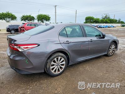 Trzecie zdjęcie samochodu z tyłu: 2020 TOYOTA CAMRY LE VIN:4T1C11AKXLU877569 - miniatura