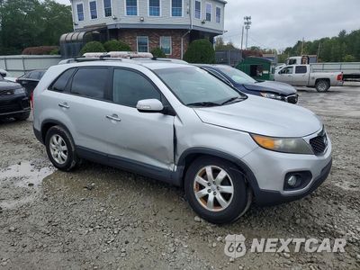 Czwarte zdjęcie samochodu z boku: 2012 KIA SORENTO LX VIN:5XYKT4A61CG229988 - miniatura