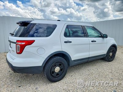 Trzecie zdjęcie samochodu z tyłu: 2015 FORD EXPLORER POLICE INTERCEPTOR VIN:1FM5K8AR5FGA66292 - miniatura