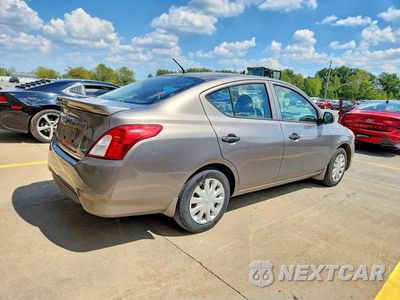 Trzecie zdjęcie samochodu z tyłu: 2015 NISSAN VERSA 1.6 S PLUS VIN:3N1CN7APXFL844810 - miniatura