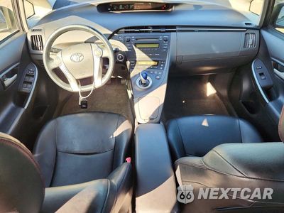 Zdjęcie 8 z 12 samochodu: 2011 TOYOTA PRIUS TWO VIN:JTDKN3DU3B5325692 - miniatura