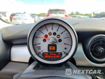 Zdjęcie 9 z 12 samochodu: 2010 MINI COOPER S CLUBMAN VIN:WMWMM3C58ATP94032 - miniatura